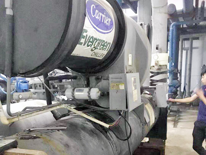 開(kāi)利冷水機(jī)組保養(yǎng)