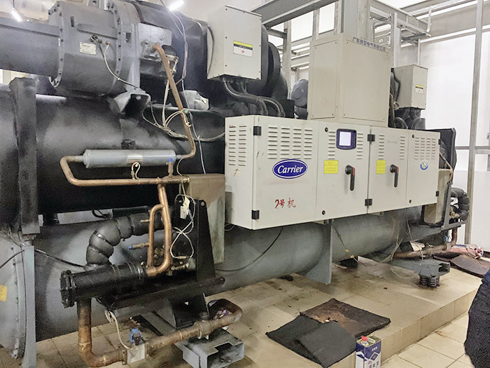 開(kāi)利螺桿機(jī)維修