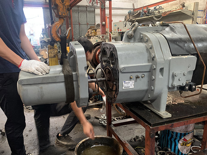 開(kāi)利壓縮機(jī)廠家維修