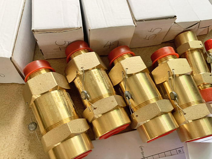 日立空調(diào)安全閥