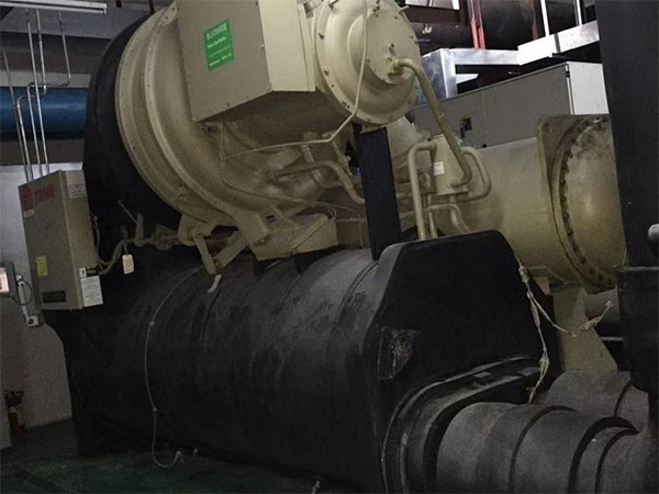 空調(diào)壓縮機(jī)堵了如何維修